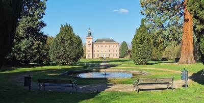 Schloss Gracht vom Schlosspark aus gesehen