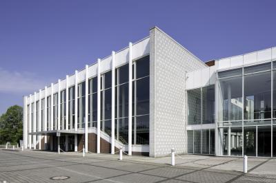 Heinz-Hilpert-Theater, Eingangsbereich