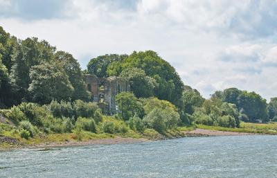 Kaiserpfalz, Rheinseite