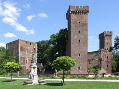 Landesburg Lechenich, Türme und Hauptburg