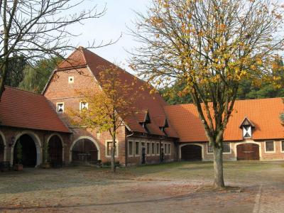 Burg Hülshoff, Innenhof Vorburg