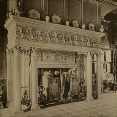 Kamin im Rittersaal