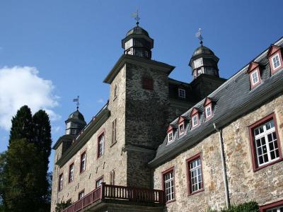 Schloss Gimborn, Turmaufsätze über dem Haupthaus
