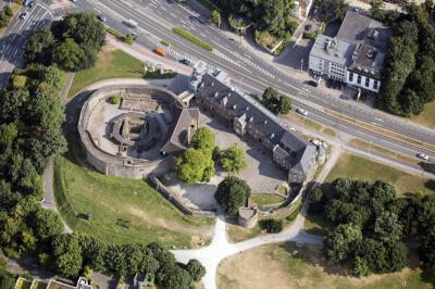 Schlossanlage aus der Luft betrachtet