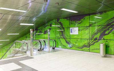 Haltestelle Graf-Adolf-Platz, Rolltreppe zum Bahnsteig