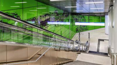 Haltestelle Graf-Adolf-Platz, Rolltreppe zum Bahnsteig