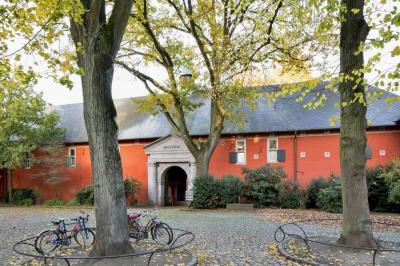 Schloss Rheydt, Wirtschaftsgebäude