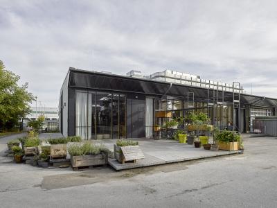 DEINspeisesalon, Außenperspektive Terrasse