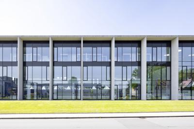 Hörmann Forum, Fensterfront
