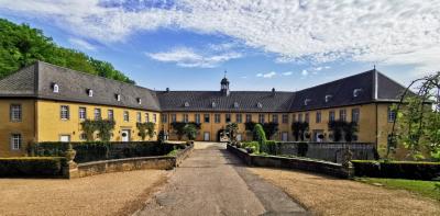 Schloss Dyck, Stallhof