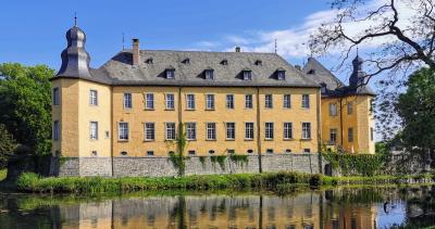 Schloss Dyck, Südansicht