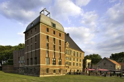 Außenansicht mit Nordturm