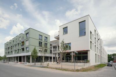 Außenperspektive Punkthaus und Riegel