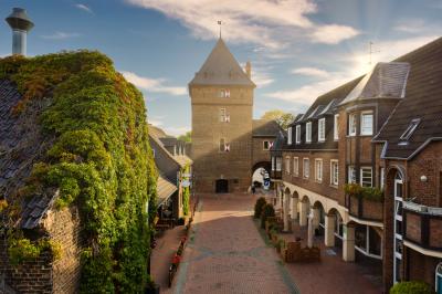 Turmstraße mit Schelmenturm