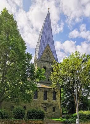 Schiefer Turm von Alt St. Thomae
