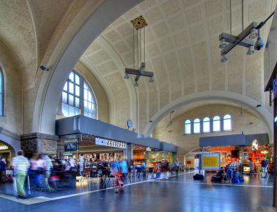 Innenansicht Bahnhofshalle