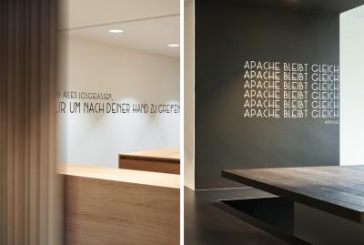 Auskunft / Treffpunkt / Typografie
