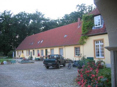 Ansicht Westflügel vom Innenhof aus