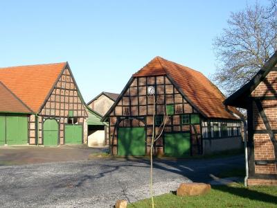 Wirtschaftsgebäude aus Fachwerk des 18. und 19. Jahrhunderts