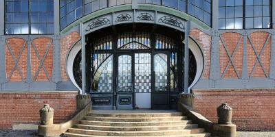 Jugendstil-Portal der Maschinenhalle