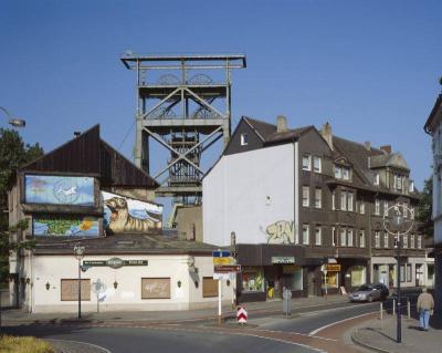Förderturm Straßenansicht