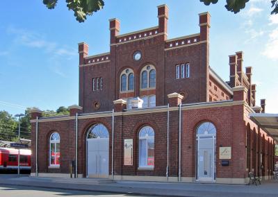 Empfangsgebäude Bahnhof Warburg