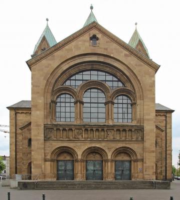 Ansicht Nord-Ost Kreuzkirche Düsseldorf