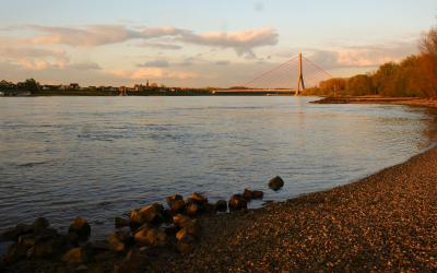 Fleher Brücke im Abendlicht