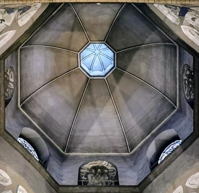 Kuppelansicht innen St. Aposteln