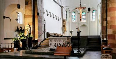 Altar und Chor