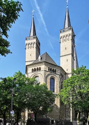 Choransicht mit Flankentürmen außen, St. Severin