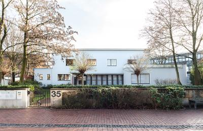 Steinfurt, Münsterstr. 35, Straßenansicht mit Einfriedungsmauer