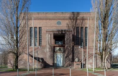 Hamm, Maschinenhalle Zeche Sachsen, Hauptansicht mit Treppenanlage und Eingang
