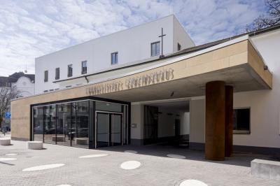Eingangssituation Collenbachstraße