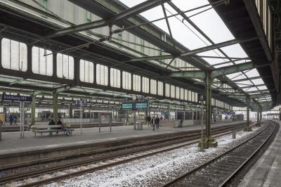 Blick auf die Gleise im Duisburger Hauptbahnhof