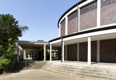 Überdachter Umgang Auferstehungskirche Essen