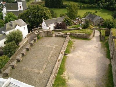 Blick auf die Überreste der Burg