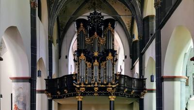 Orgel im Westbau