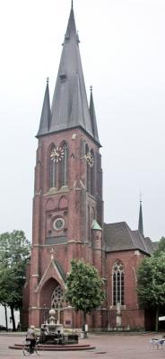 Blick auf den Kirchturm