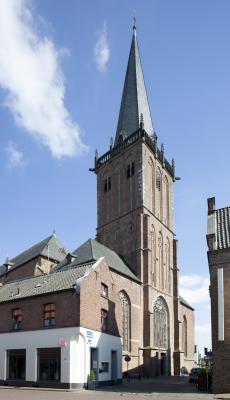 Blick auf den Kirchturm von St. Nicolai