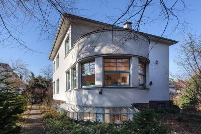 Herford, Wohnhaus Tremel, halbrunder Anbau mit Sonnenterrasse