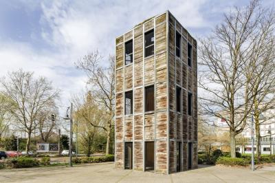 Turm Neuss auf dem Theodor-Heuss-Platz