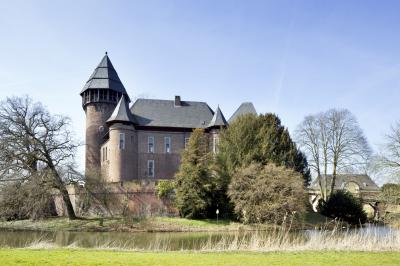 Kurkölnische Landesburg Linn, Ostansicht