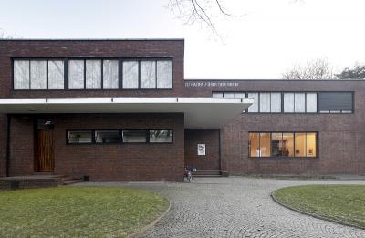 Straßenseite Haus Esters