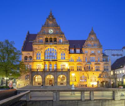 Altes Rathaus Bielefeld abends
