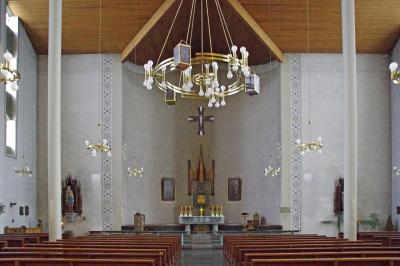 Blick zum Altar im Anbau (vor Sanierung)