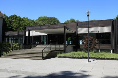 Eingang des Josef-Albers-Museums