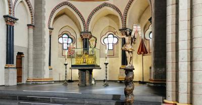 Quirinus-Schrein in der Apsis im St. Quirinus-Münster Neuss