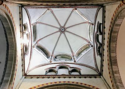 Deckenansicht im Vierungsbereich, St. Quirinus Neuss