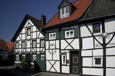 Martinistraße 11 und 13